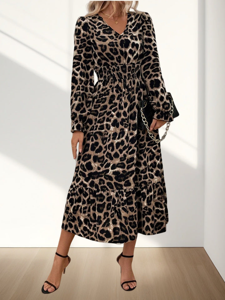 Dame Maxi-kjole med leoparddesign og voluminøs kant Stilla