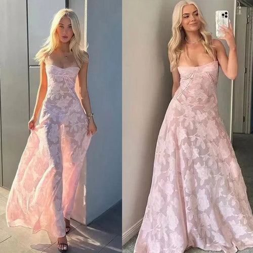 Dame Lang aftenkjole med blomsterdesign og skimrende stof Stilla
