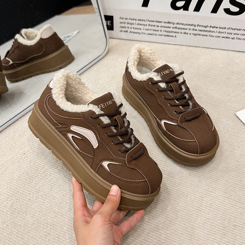 Dame Komfortable Sneakers med varmt inderfór og slidstærkt overmateriale Stilla