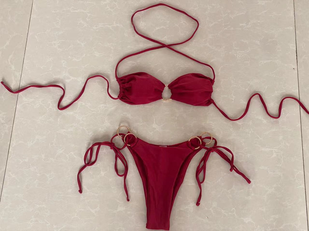 Dame bandeau-bikini med dekorative ringe Skovae