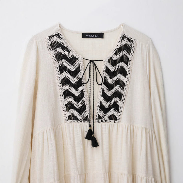 Femme Bohemian Gestufte Midi Kjole med Broderi Stilla
