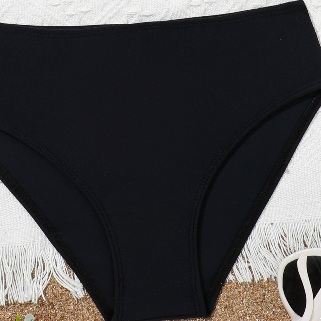 Dame Sporty bikini med raffineret ribdesign og højskåret trusse Stilla