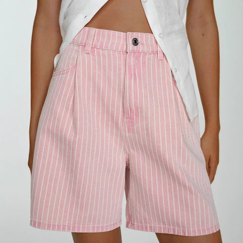 Dame moderne shorts med fine striber og afslappet snit Stilla