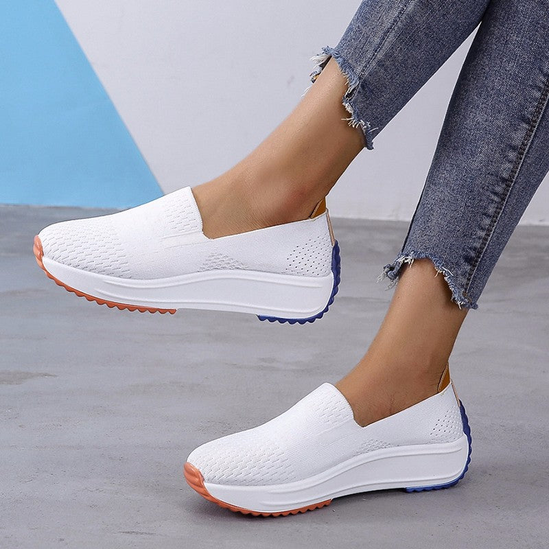 Dame åndbare Slip-On Sneakers med skridsikker sål og fleksibelt strik-overmateriale Stilla