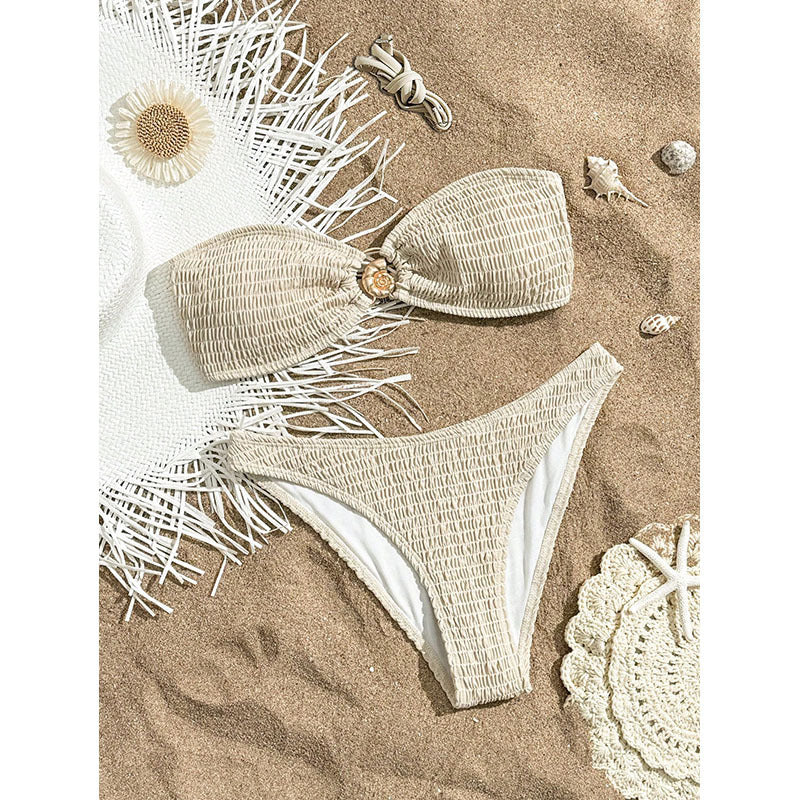 Dame bandeau-bikini med raffineret knude og elegant smykkedetalje Skovae