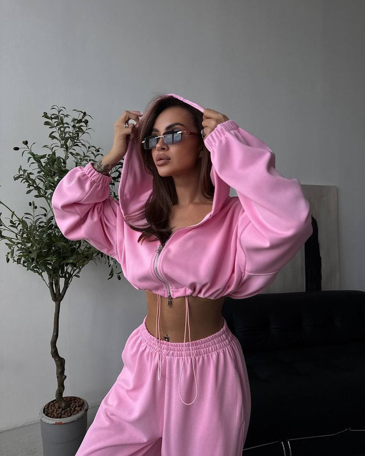 Kvinders sporty oversized sæt med hætte og elastisk talje Skovae