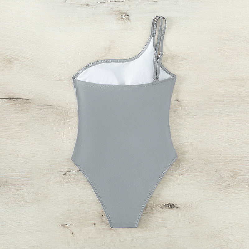 Dame Én stykket Badedragt med mode Cut-Out-design og asymmetrisk strop Stilla