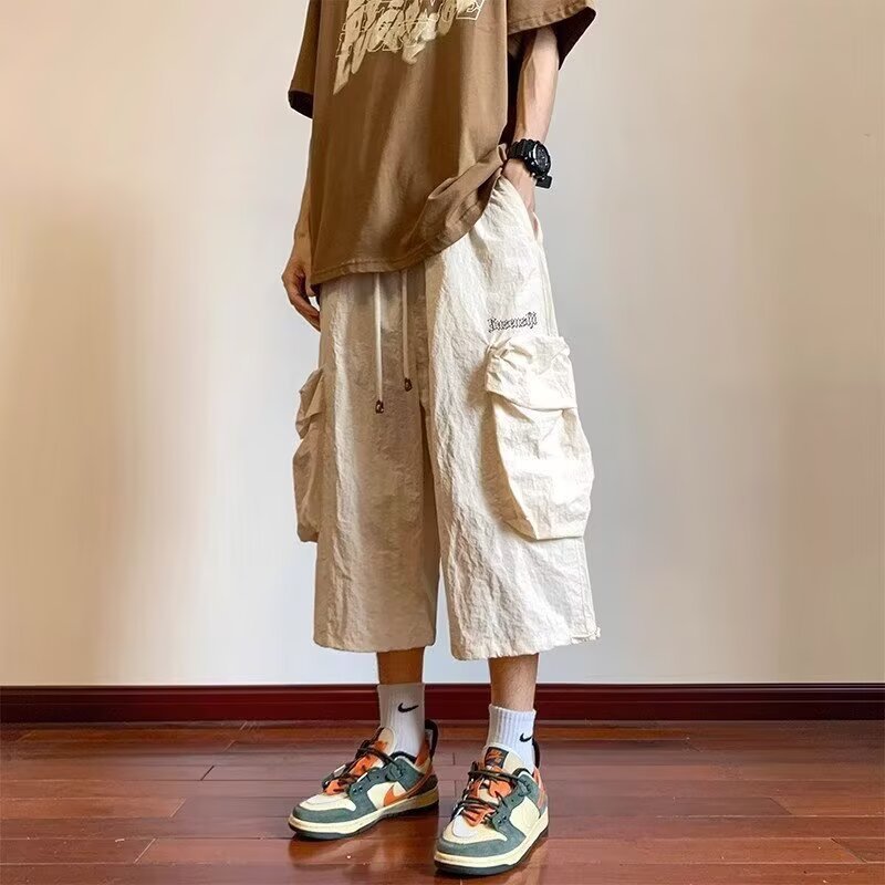 Herrer Cargo-shorts med praktiske sidelommer og lårlommer Stilla