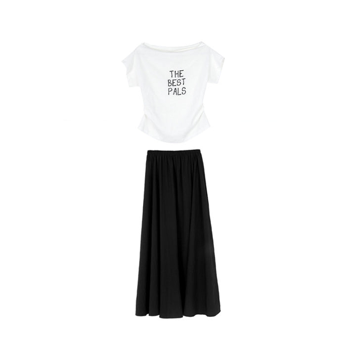 Dame afslappet off-shoulder T-shirt med kreativt tryk Stilla