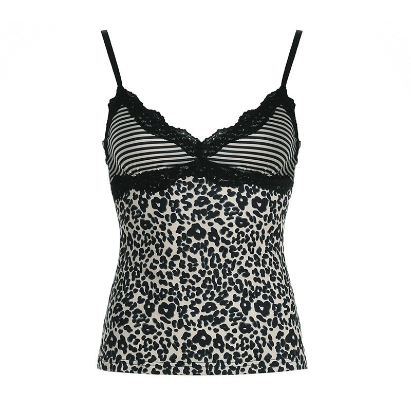 Dame spaghetti-top med elegant spidskant og moderne leopardmønster Skovae
