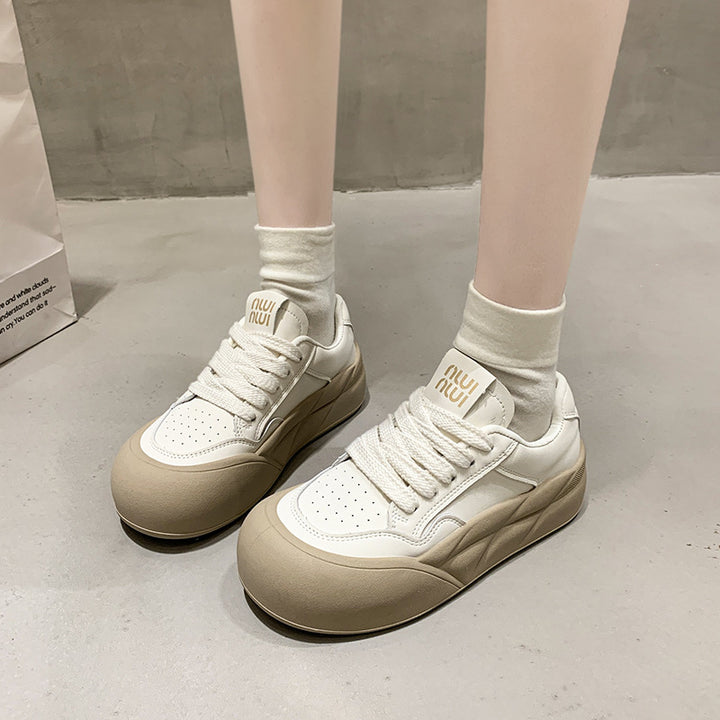 Dame Modevenlige og komfortable sneakers med ekstra let sål og åndbart overmateriale Stilla