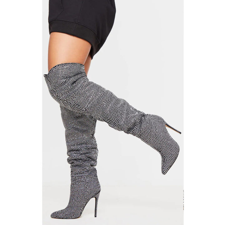 Femme Over-the-Knee Slouchy Stiletto Støvler med Rhinestone-detaljer Stilla