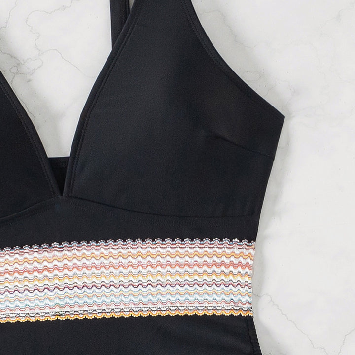 Damer Én-delt Badedragt med raffinerede ruching-elementer og trendy cut-out Stilla