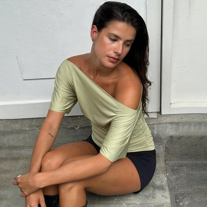 Dame Off-Shoulder Top med moderne rynkning Skovae
