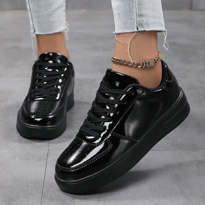 Herrer Sleek Patenteret Læder Mode Sneakers Stilla