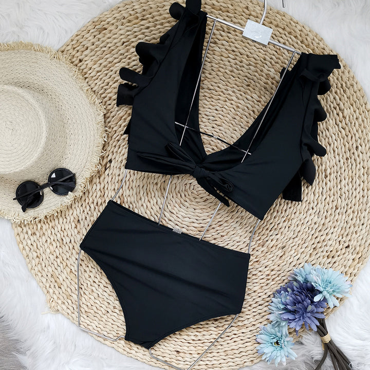 Dame Bikini-sæt med elegant flæse-design og dyb V-udskæring Stilla