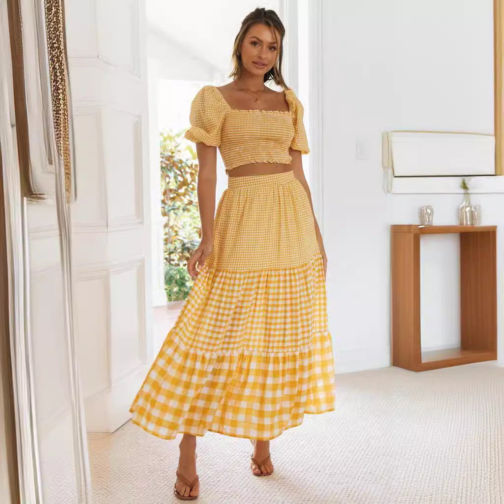 Dame sæt bestående af ternet cropped top og voluminøs nederdel Stilla
