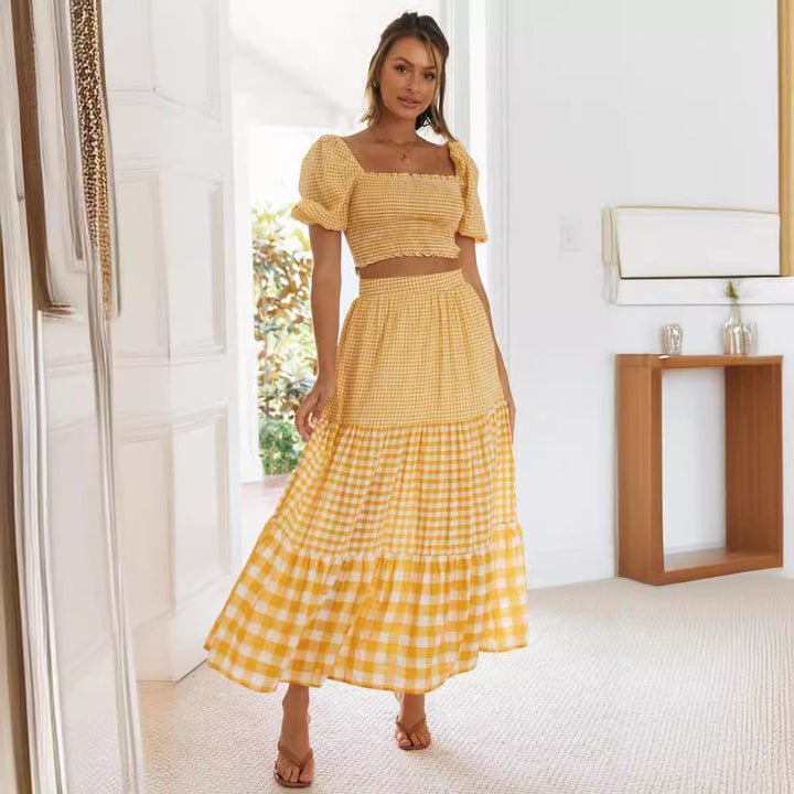 Dame sæt bestående af ternet cropped top og voluminøs nederdel Stilla