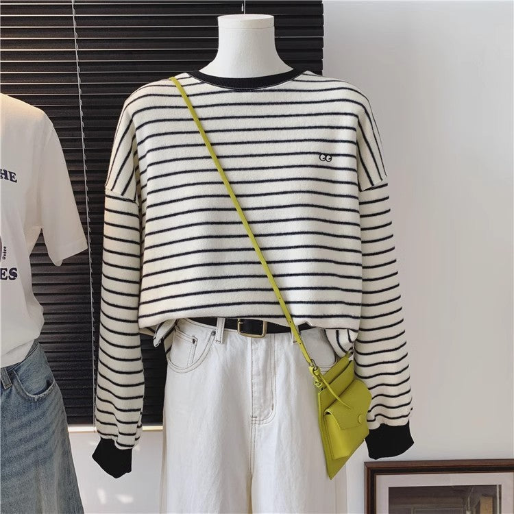 Femme Cropped Stribet Pullover med Overdimensionerede Ærmer Stilla