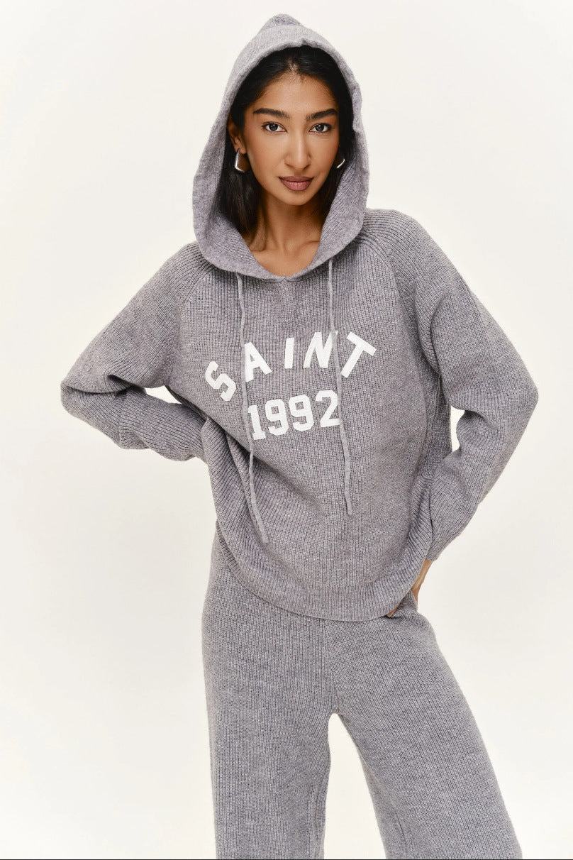 Kvinders komfortable hoodie med klassisk branding Stilla