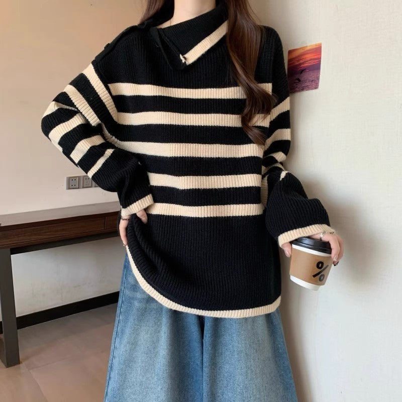 Kvinder Stribet Sweater med Moderne Krave og Knap Detaljer Stilla
