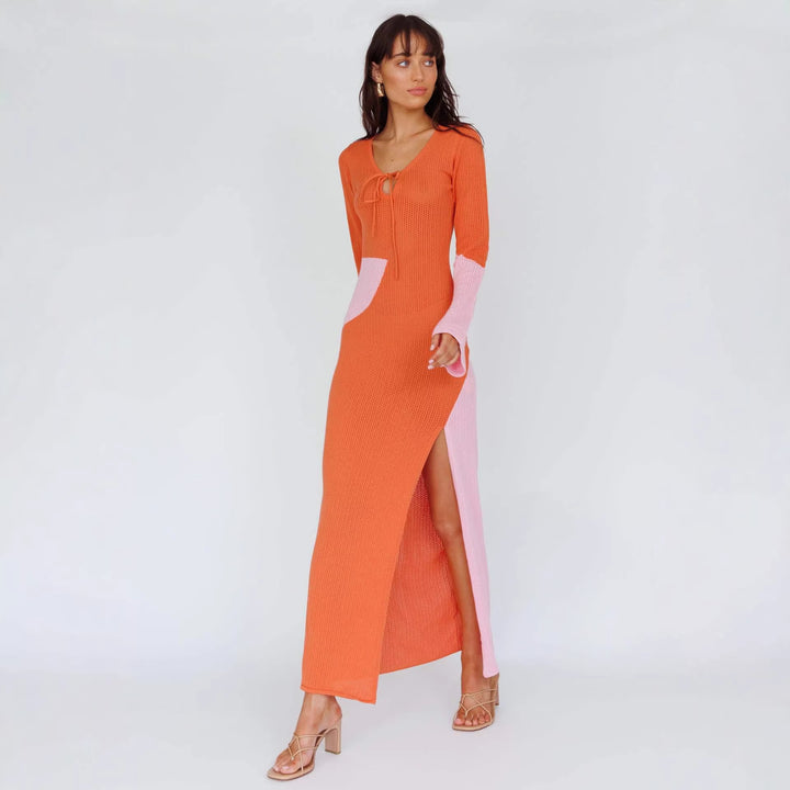 Dame elegant strik-maxikjole med innovativt cut-out-design og bred slids Skovae
