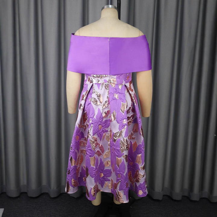 Dame Elegant aftenkjole med skulderfri applikation og blomsterdesign Skovae