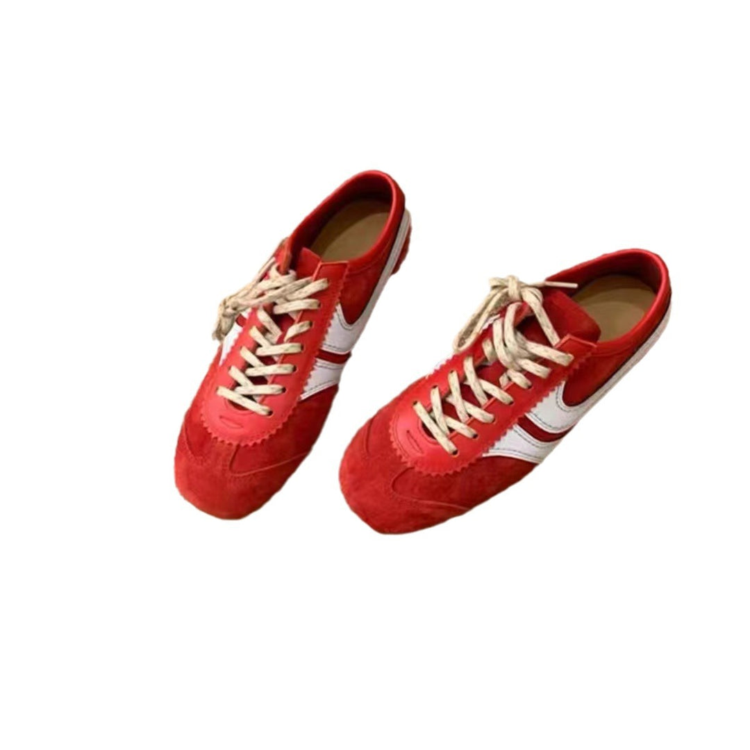 Herrer retro-inspirerede ruskinds snøresneakers med farverige accenter Stilla