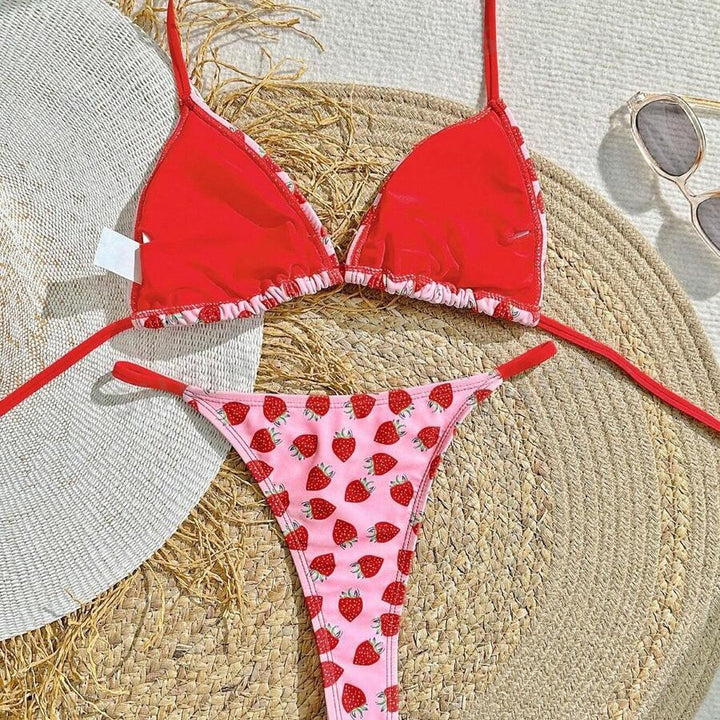 Dame triangel-bikini med frugtagtig design og justerbare stropper Stilla