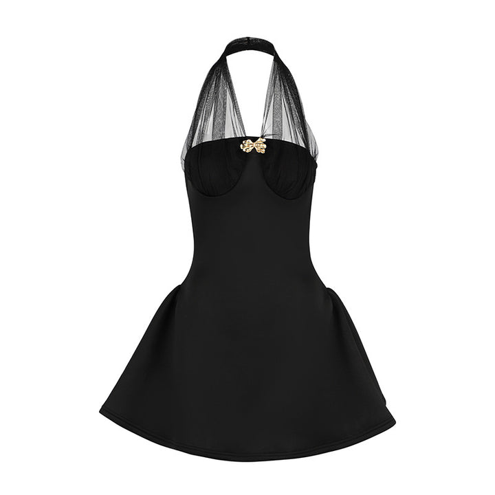 Dame Halterneck Kjole med elegant Flæse og glamorøst Design Skovae