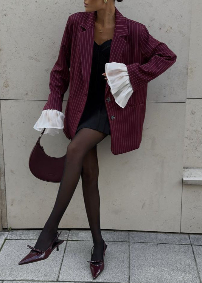 Stilla | Nålstribe Blazer med statement ærmer