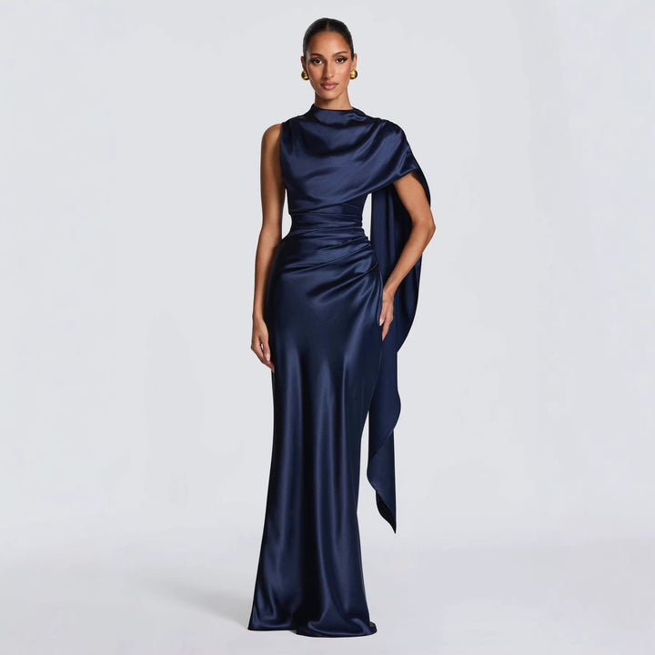 Kvinders elegante maxi kjole med asymmetrisk top og flydende satin