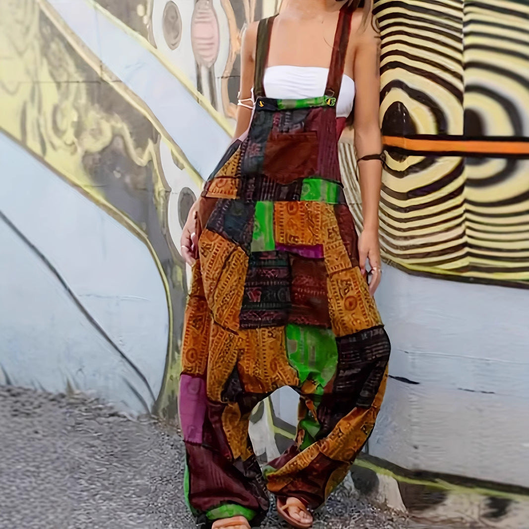 Dame afslappet overall lavet af farverigt patchwork-stof med praktiske lommer Stiila