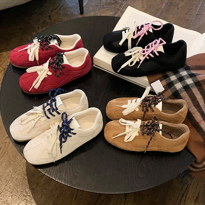 Dame Retro Suede Sport Sneakers Stilla