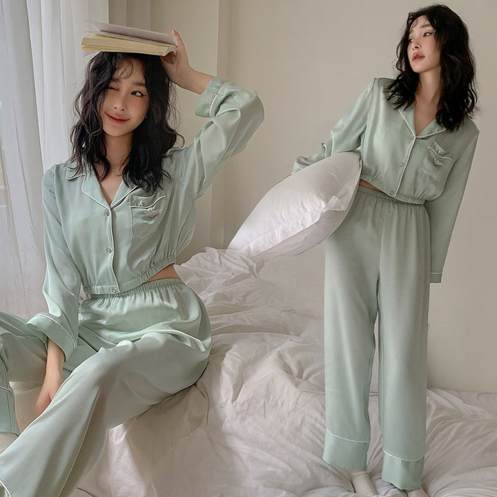 Dame Satin Pyjamasæt med elegante kontrastdetaljer Stilla