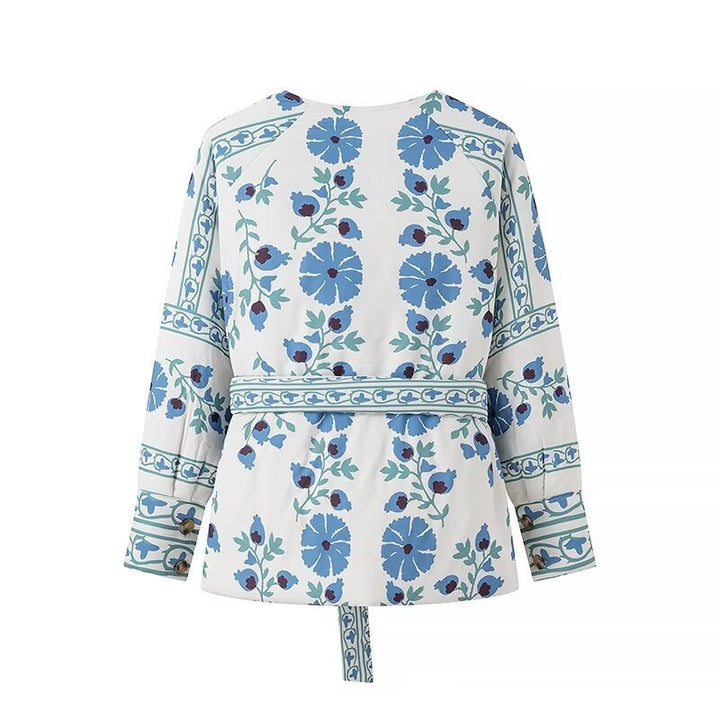Dame kimono-jakke med floralt mønster og elegant taljering Stilla