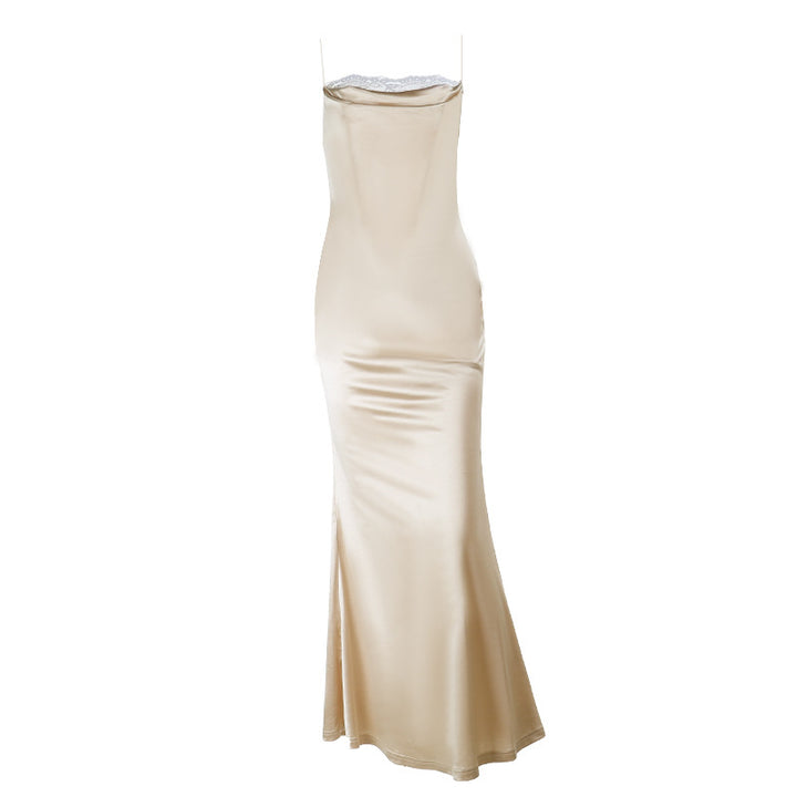 Dame elegant satin aftenkjole med spidsudsmykning Skovae