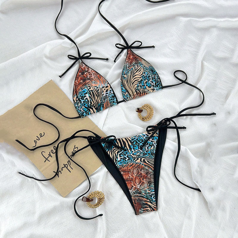 Dame Triangel-Bikini med detaljeret tropemotiv og justerbare bindebånd Skovae