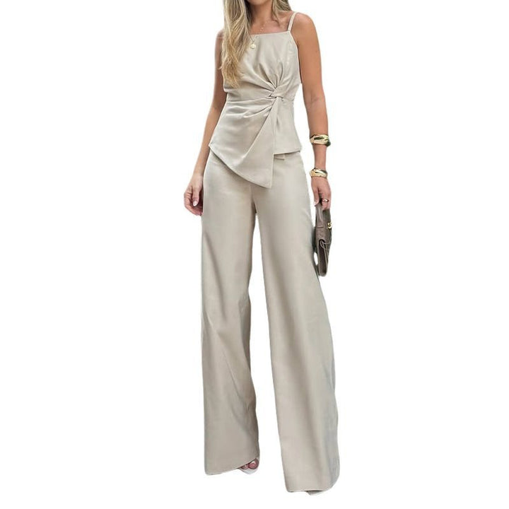 Dame elegant lounge-sæt med smart drapering Stilla