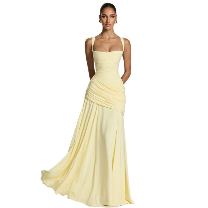 Damen Maxikleid mit dekorativen Rüschendetails und eleganter Taillierung Skovae