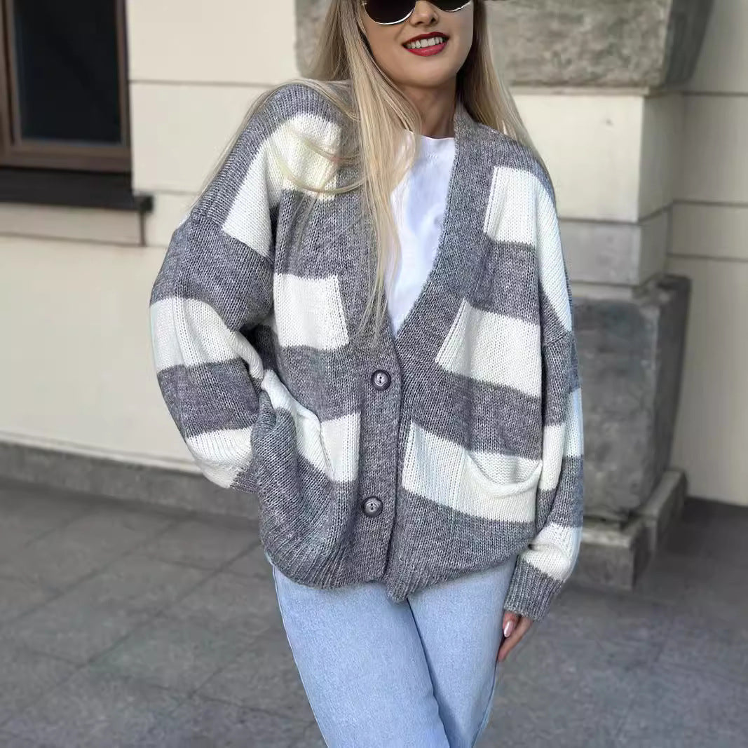 Kvinders hyggelige oversized cardigan med moderne striber og lommer Stilla