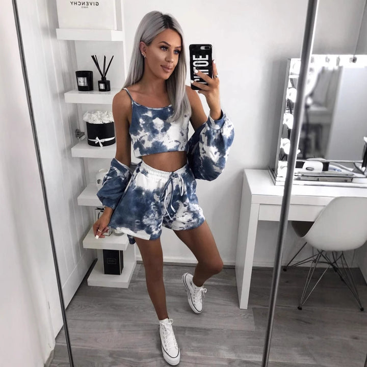 Dame fritids sæt med kort top og afslappede shorts Skovae