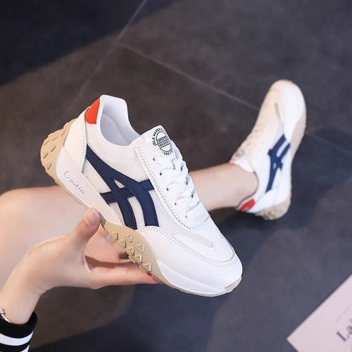 Dame sportlige sneakers med ergonomisk dämpningssystem og skridsikker sål Stilla