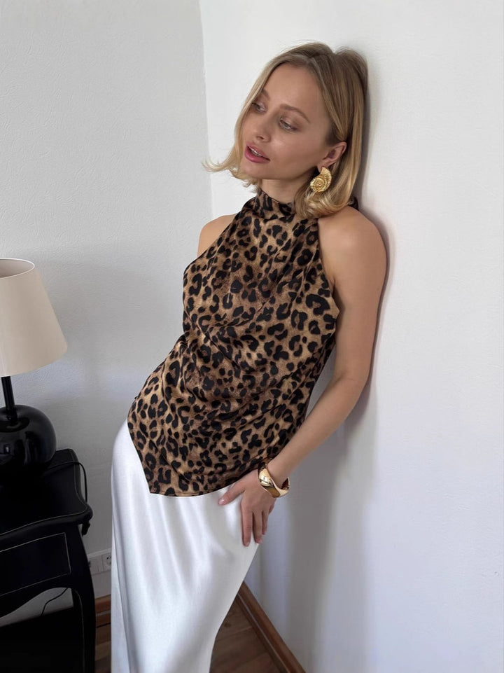 Dame Elegant Varetop i blødt faldende stof med moderigtigt leopardmønster Stilla