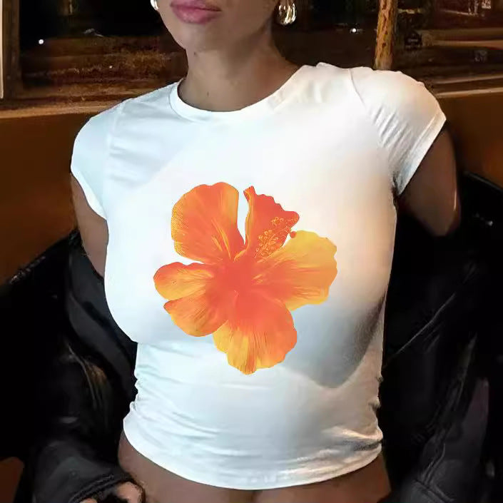 Dame Crop-T-shirt med kreative sløjfe-detaljer Skovae