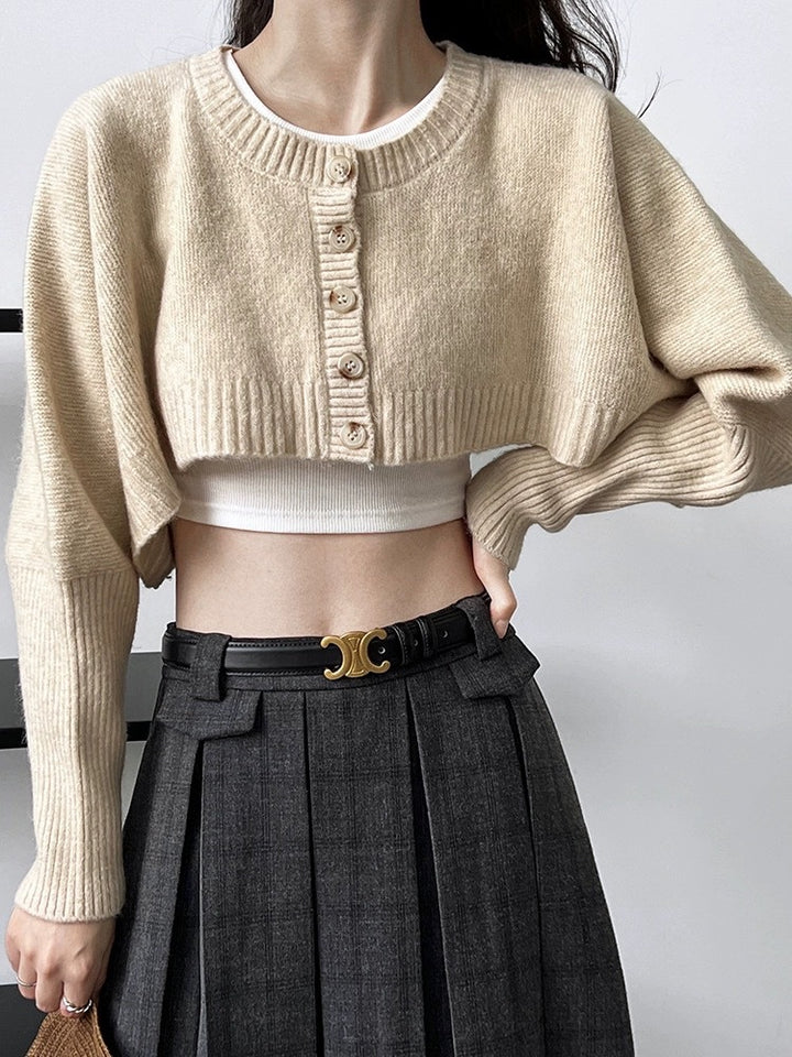 Femme Cropped Knap-Op Trøje Stilla