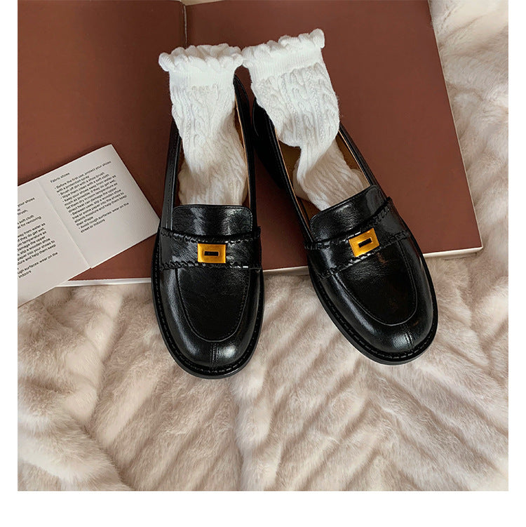 Elegante dames læder slippers med dekorative spænder Stilla