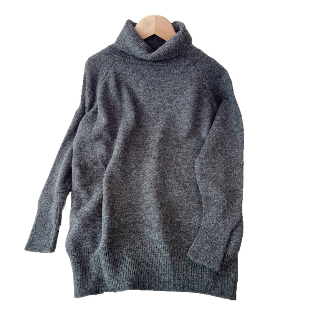 Kvinders sweater med høj krave lavet af blødt cashmere-blend Stilla