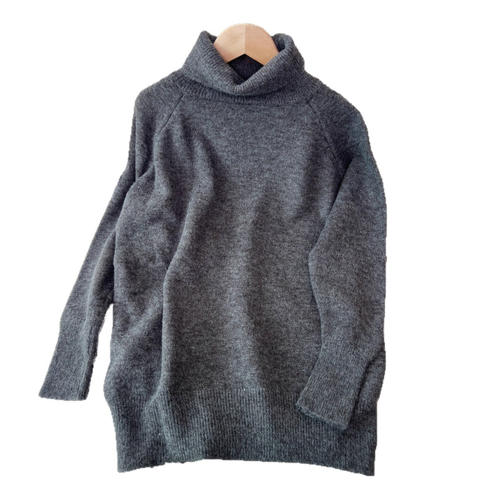 Kvinders sweater med høj krave lavet af blødt cashmere-blend Stilla
