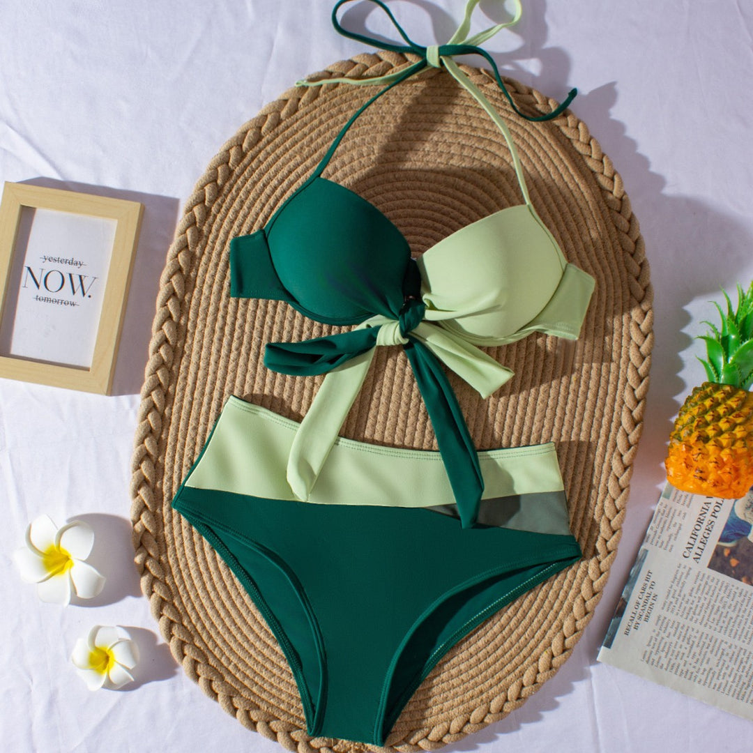 Dame-bikini med innovativt indpakningsdesign Skovae